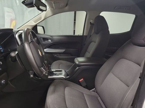 Used 2022 Chevrolet Colorado LT w/ Safety Package image 13
