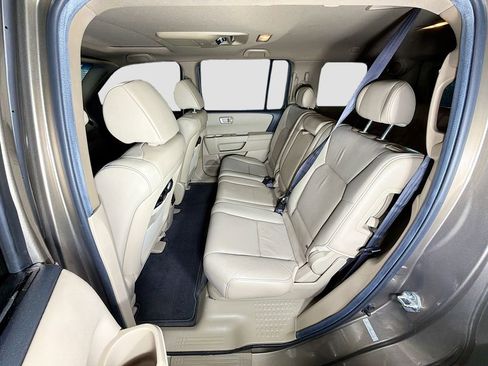 Used 2011 Honda Pilot Touring image 27