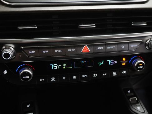 Used 2022 Kia Telluride EX w/ EX Premium Package image 26