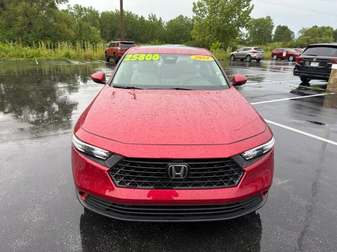 Used 2024 Honda Accord EX image 9