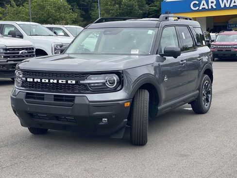 New 2025 Ford Bronco Sport Outer Banks w/ Outer Banks Tech Package+ AWD/4WD image 18