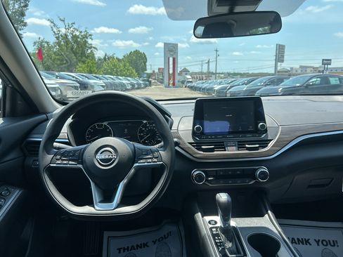 New 2026 Nissan Altima 2.5 SV FWD image 13