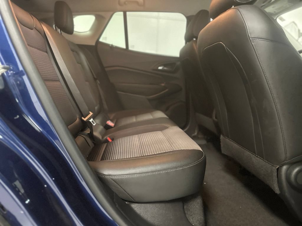 Used 2024 Chevrolet Trax LT FWD image 19