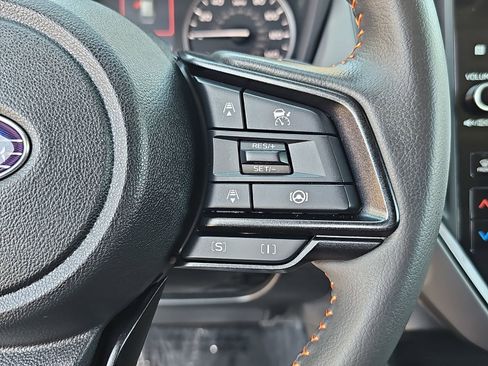 Certified 2025 Subaru Crosstrek 2.5i Limited w/ Crosstrek Mirror Package AWD/4WD image 17