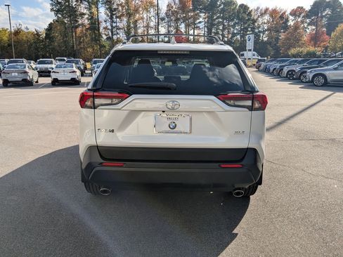 Used 2025 Toyota RAV4 XLE Premium image 4