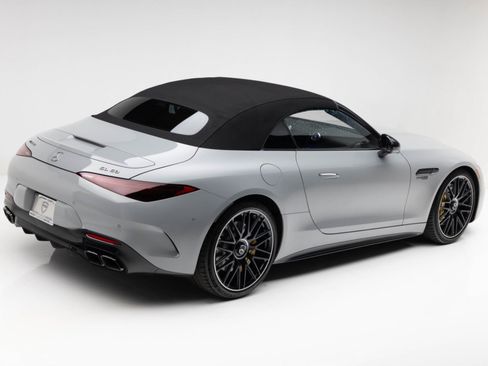 Used 2022 Mercedes-Benz SL 63 AMG 4MATIC image 19
