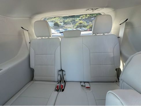 New 2026 Buick Enclave Avenir w/ Super Cruise Package AWD/4WD image 16