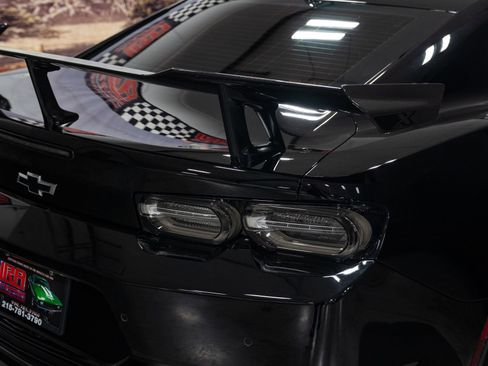 Used 2022 Chevrolet Camaro ZL1 RWD image 26