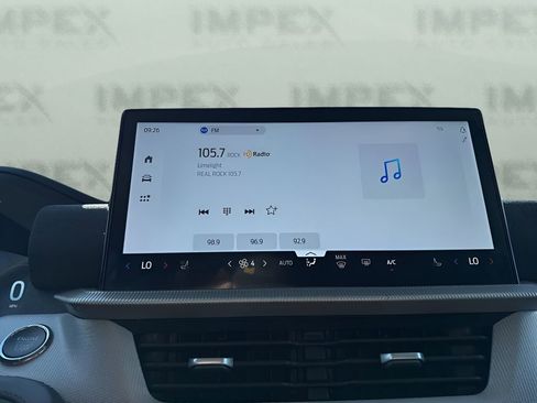 Used 2026 Ford Explorer Active w/ Active Comfort Package image 19