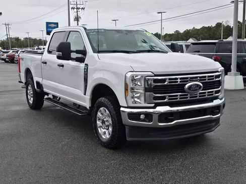 Used 2024 Ford F250 XLT image 7