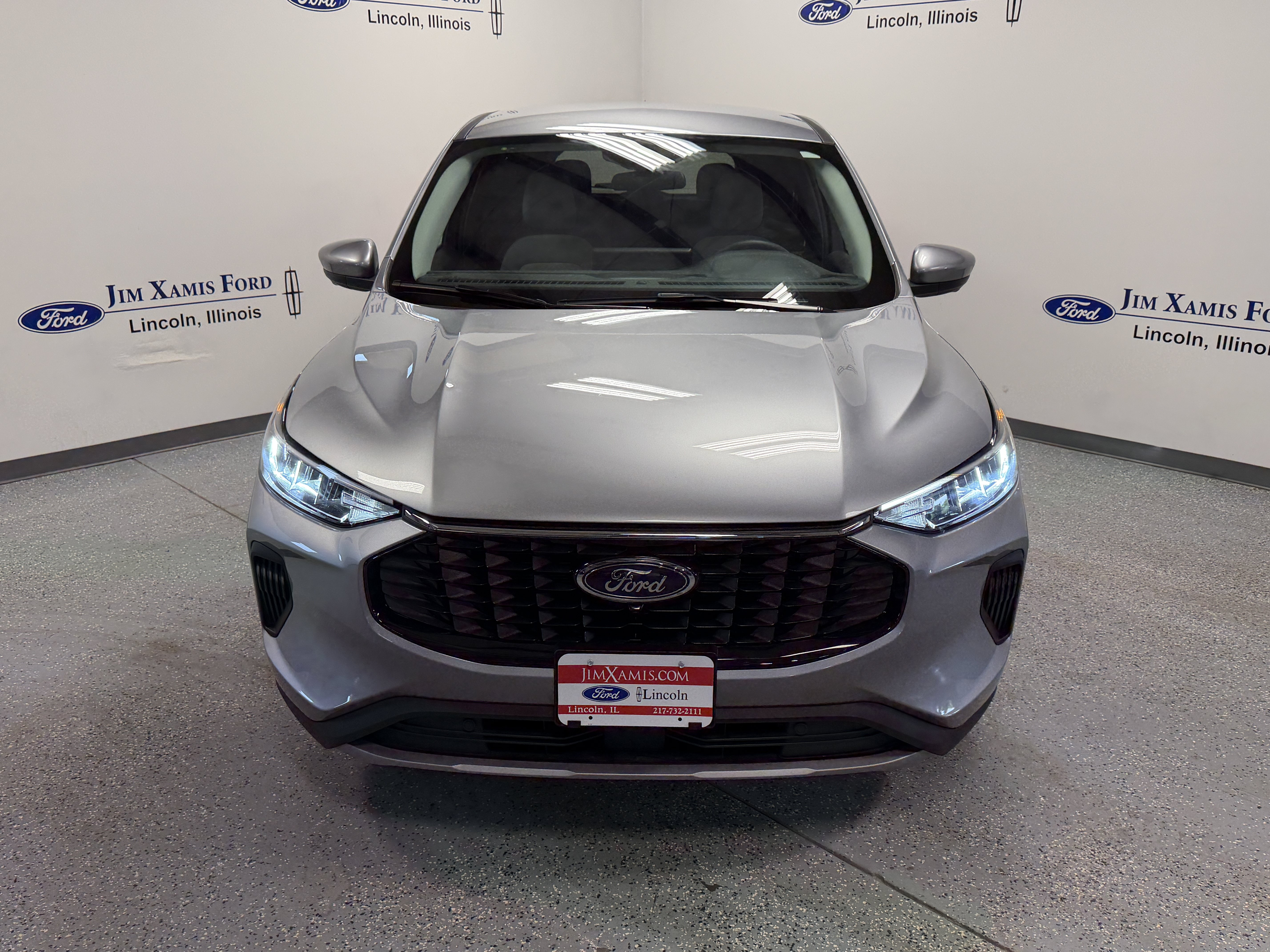 Used 2023 Ford Escape Active w/ Tech Pack #2 AWD/4WD image 2