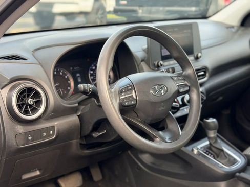 Used 2023 Hyundai Kona SE FWD image 9