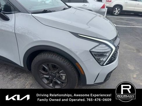 Used 2025 Kia Sportage X-Pro AWD/4WD image 3