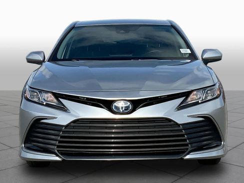 Used 2023 Toyota Camry LE FWD image 4
