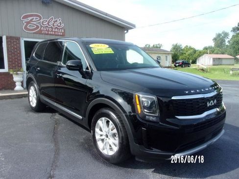 Used 2022 Kia Telluride LX AWD/4WD image 3
