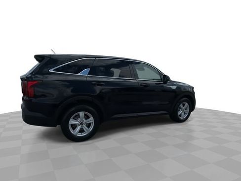 Used 2021 Kia Sorento LX FWD image 8