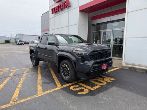 New 2026 Toyota Tacoma TRD Sport AWD/4WD image 5