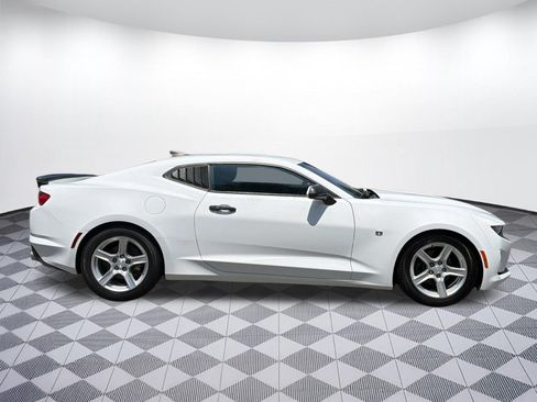 Used 2020 Chevrolet Camaro LT RWD image 8