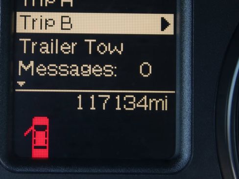 Used 2014 RAM 3500 Tradesman w/ Power & Remote Entry Group image 19