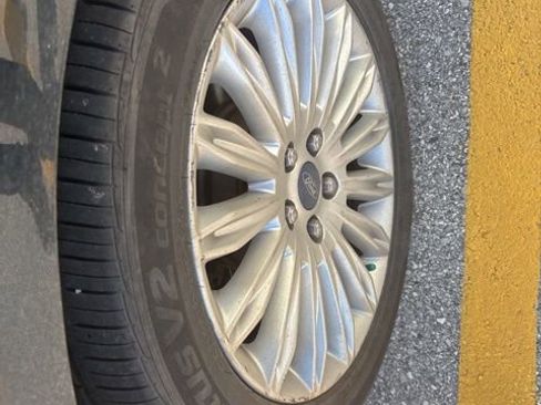 Used 2014 Ford Fusion Energi Titanium w/ Driver Assist Package image 4