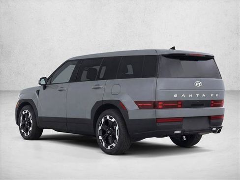 Used 2025 Hyundai Santa Fe SE FWD image 5