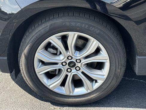 Used 2024 Ford Edge Titanium AWD/4WD image 11