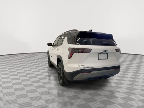 New 2026 Chevrolet Equinox LT w/ Convenience Package II AWD/4WD image 12