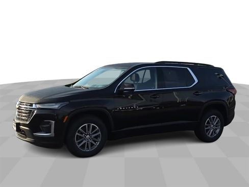 Used 2023 Chevrolet Traverse LT w/ LPO, Floor Liner Package image 4