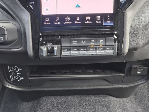 New 2026 RAM 2500 Tradesman AWD/4WD image 15