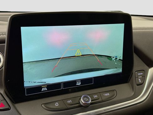 Used 2024 Chevrolet Blazer LT image 23