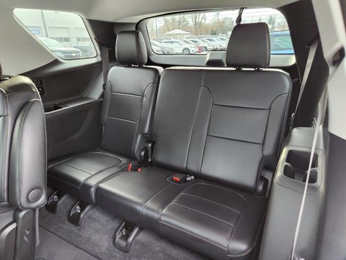Used 2018 Chevrolet Traverse Premier image 13