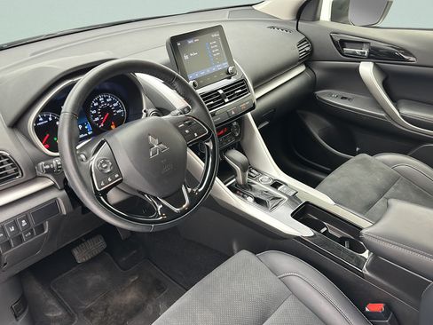 Used 2025 Mitsubishi Eclipse Cross SE AWD/4WD image 12