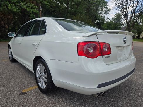 Used 2007 Volkswagen Jetta Wolfsburg Edition FWD image 5