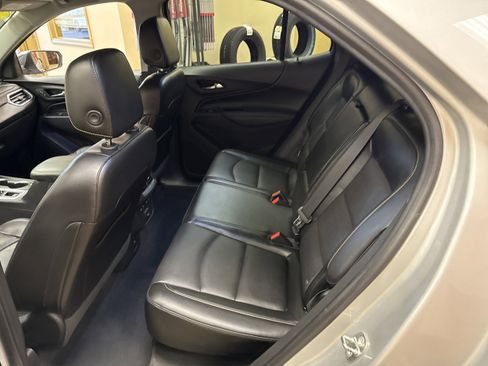 Used 2020 Chevrolet Equinox Premier image 25
