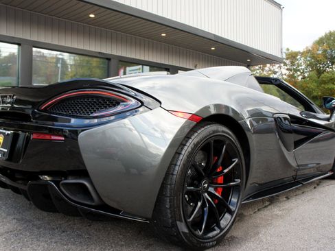 Used 2019 McLaren 570S Spider image 55