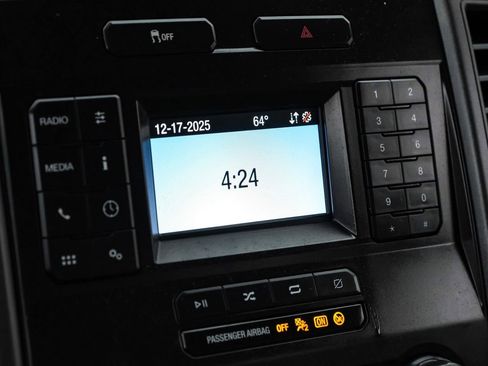 Used 2022 Ford F250 XL w/ Power Equipment Group image 30