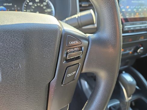 Used 2022 Nissan Frontier SV image 18