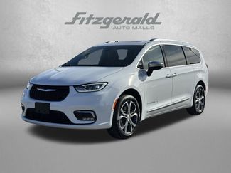 New 2026 Chrysler Pacifica Pinnacle AWD/4WD video 2