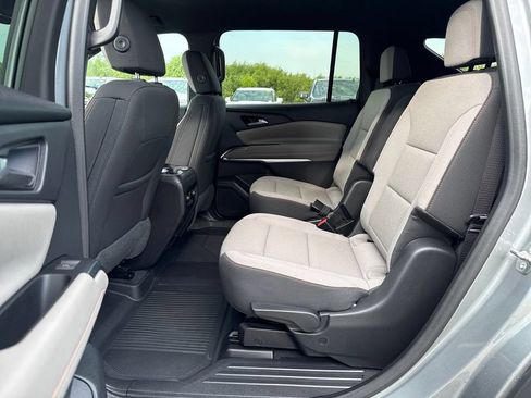 Certified 2024 Chevrolet Traverse LT w/ LPO, Floor Liner Package AWD/4WD image 29