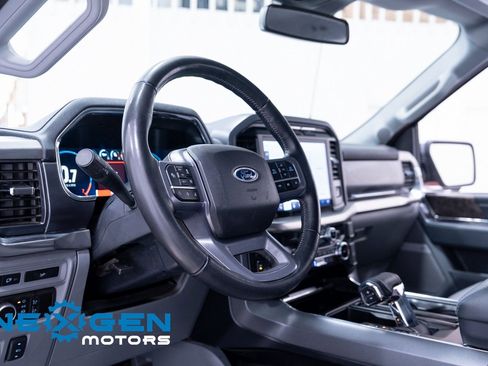 Used 2023 Ford F150 Lariat w/ Trailer Tow Package image 23