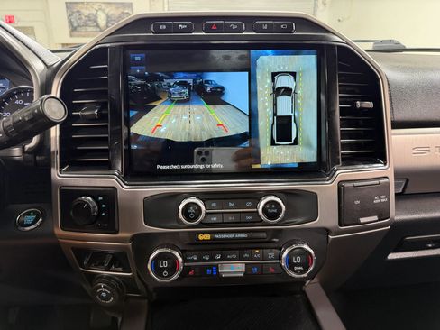 Used 2022 Ford F350 Platinum AWD/4WD image 22