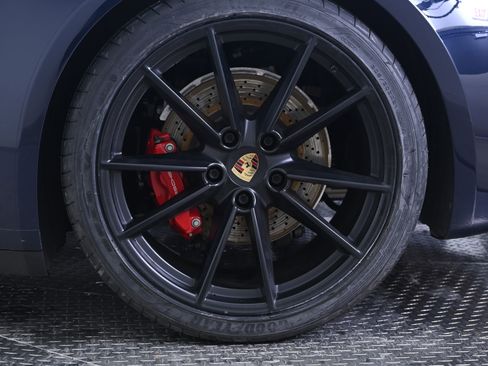 Used 2020 Porsche 911 Carrera S image 15