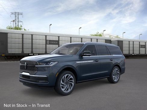 New 2025 Lincoln Navigator Reserve image 1