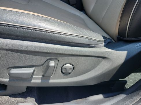 Certified 2022 Hyundai Santa Fe SEL w/ Convenience + Premium Package FWD image 16