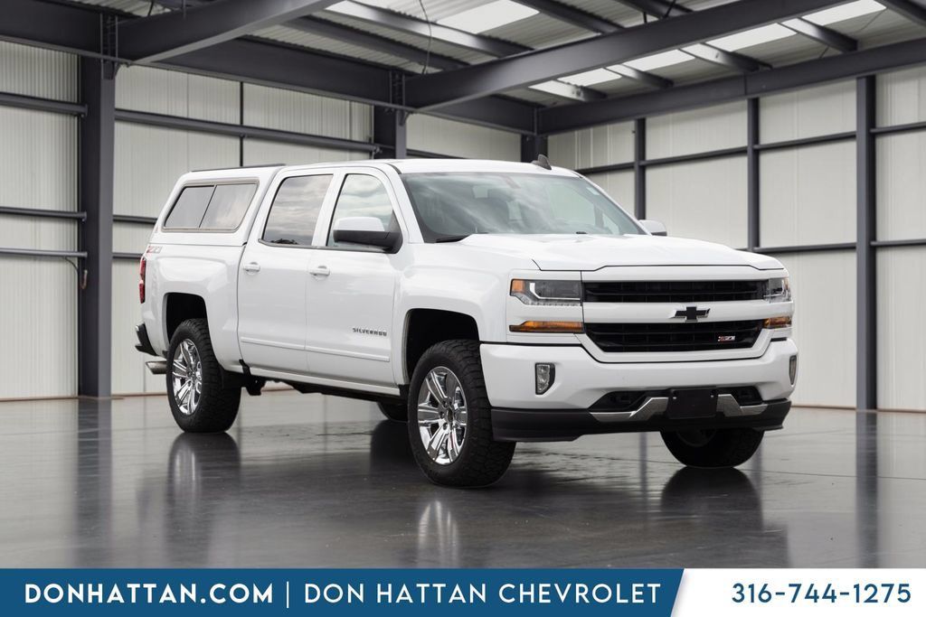 Used 2018 Chevrolet Silverado 1500 LT w/ All Star Edition AWD/4WD image 24
