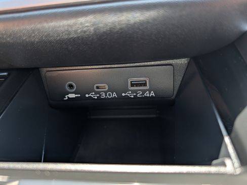 Used 2025 Subaru Outback Premium AWD/4WD image 33