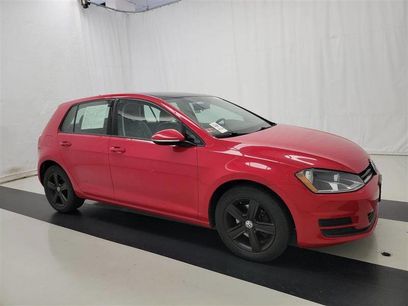 Used 2017 Volkswagen Golf SE