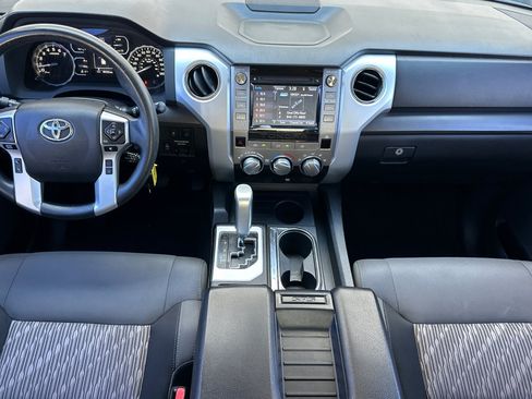 Used 2018 Toyota Tundra SR5 w/ SR5 Upgrade Package RWD image 15