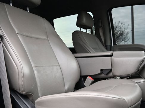 Used 2019 Ford F350 XL w/ Power Equipment Group image 32