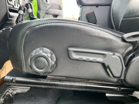 Used 2019 Jeep Wrangler Unlimited Sahara w/ Cold Weather Group image 16